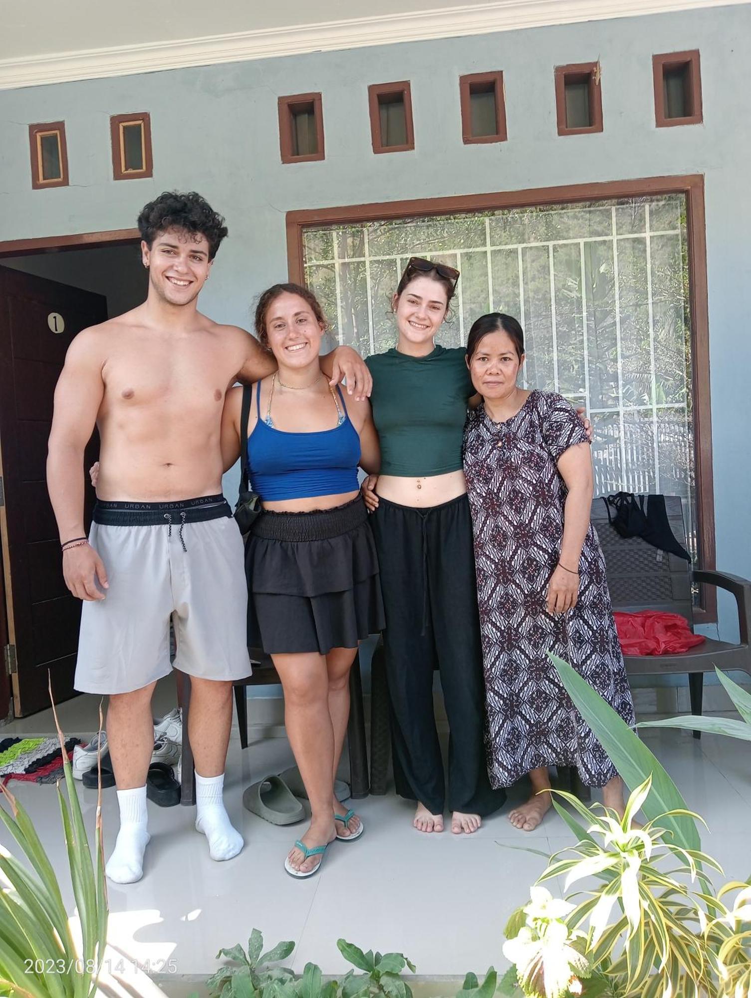 Kuta  Sakila Homestay מראה חיצוני תמונה